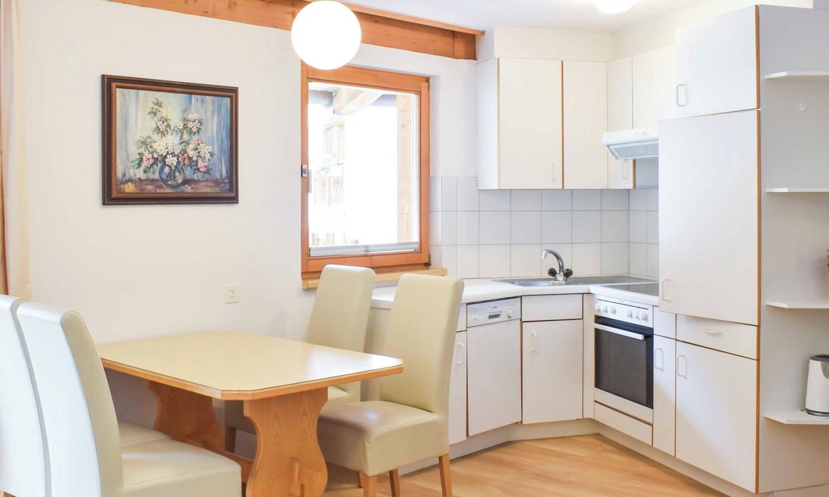 Ravaisch Apartment | Appartements Alouette, (Samnaun-Dorf). by Interhome