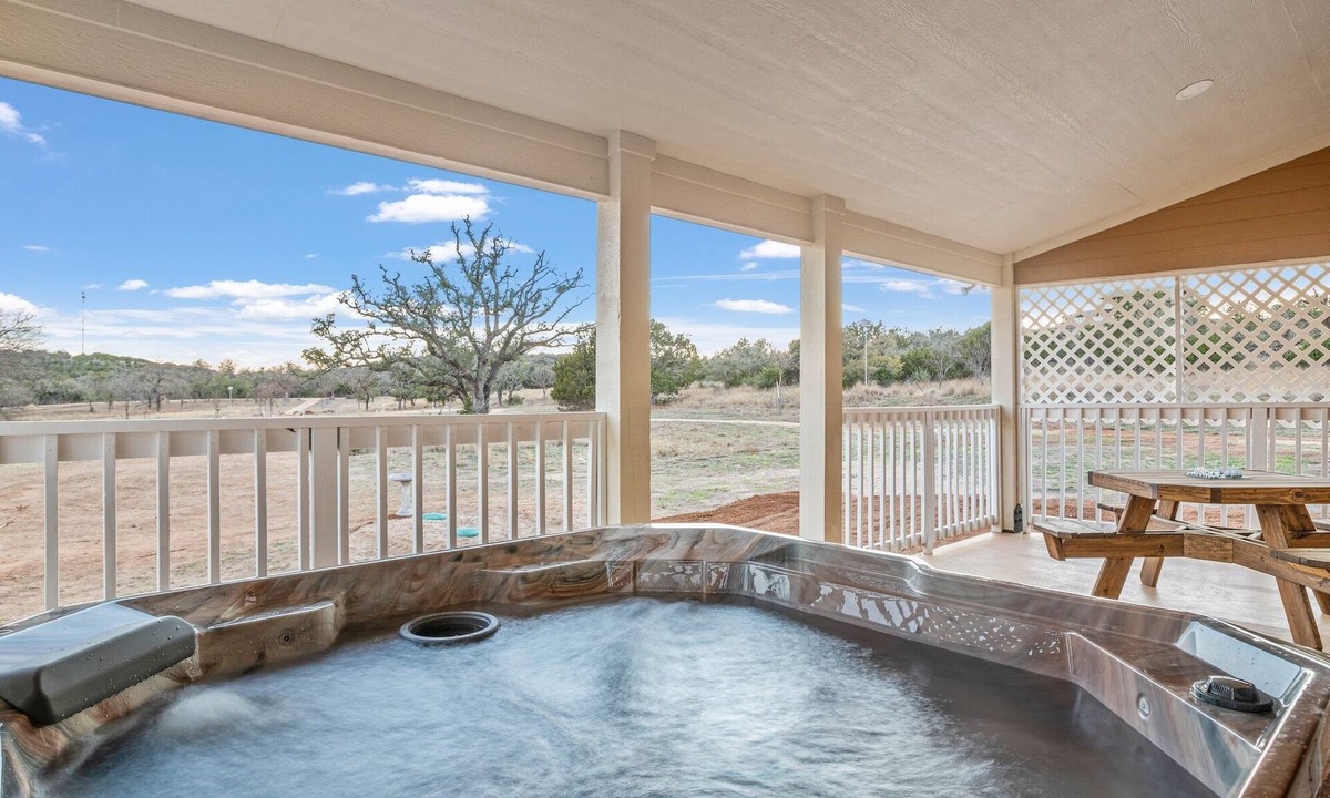 Fredericksburg Cabin | Appian Way Monte Carlo 1 Bedroom Cabin by RedAwning