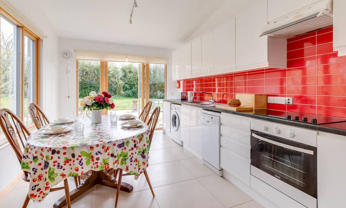 Etchinghill Ski Chalet | Apple Barn in Canterbury