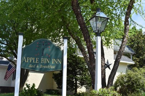 Willow Street Bed & Breakfast | Apple Bin Inn
