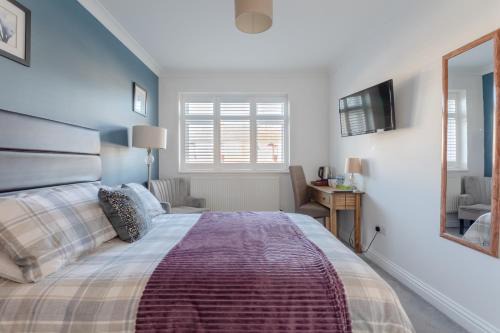Queensbury House | Apple House Wembley -Double Room with Ensuite