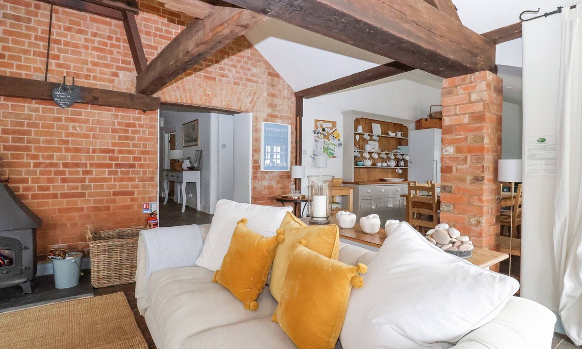 Ottery St Mary Cottage | Apple Mill