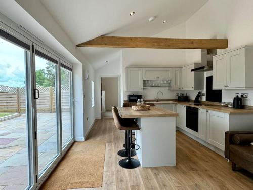 Trowbridge Apartment | Apple Store- Countryside Apartment