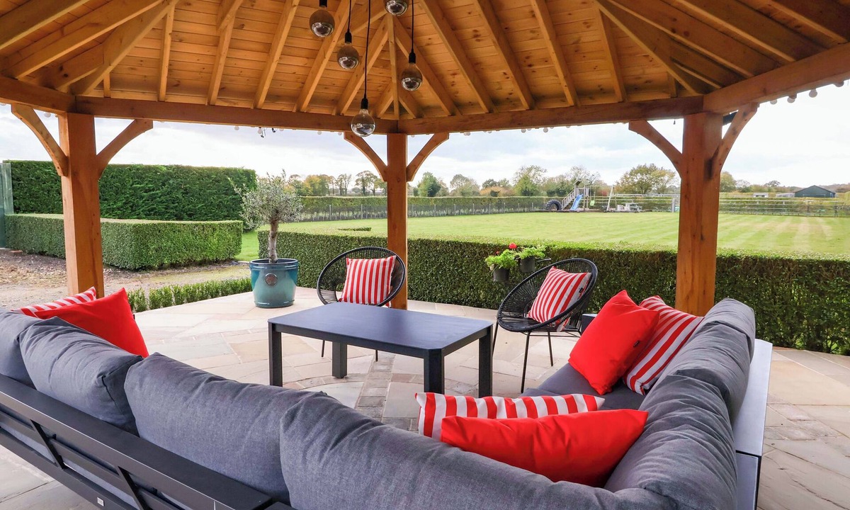 Dunnington Cottage | Apple Tree Cottage