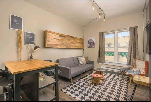 Appleton Apartment | Appleton Downtown 1-Bedroom Stay