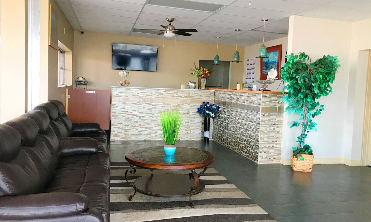 Richfield Hotel | Appletree Inn