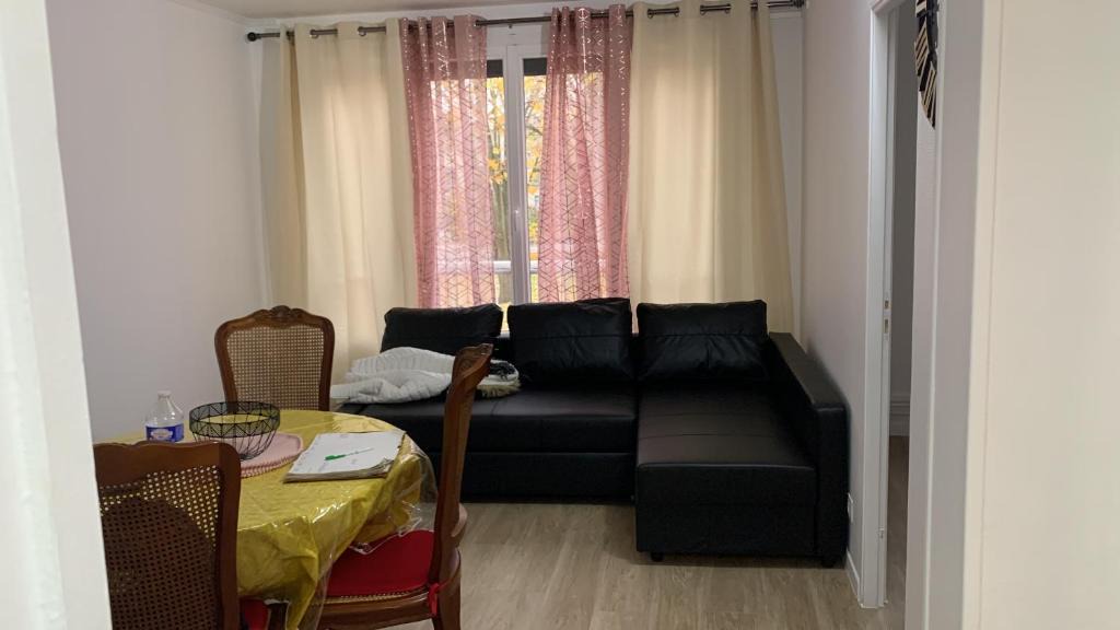 Evreux Apartment | Apprtement F4 à proximité de la Gare sncf D'Evreux