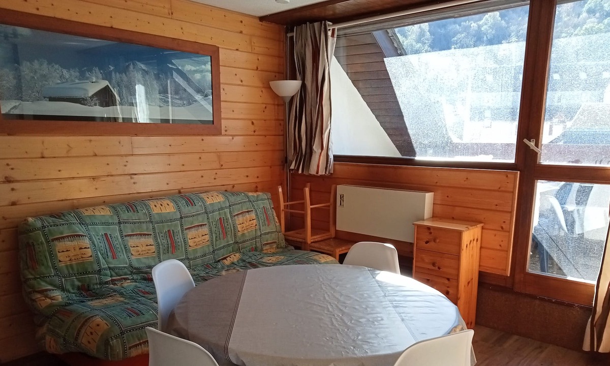 Saint-Lary-Soulan Apartment | APPT 2BR HEART OF ST LARY TERRACE MOUNTAIN VIEW