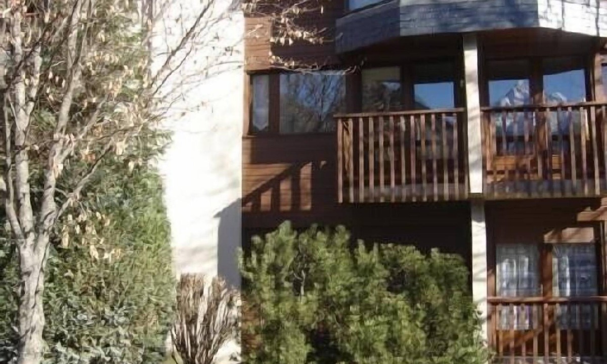 Saint-Lary-Soulan Apartment | Appt T2 bis cabin, bright, neat, quiet, sunny
