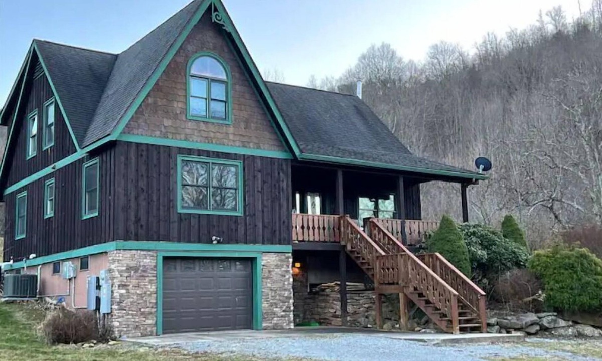 Edray House | Après Ski Cabin, Mtn Getaway.