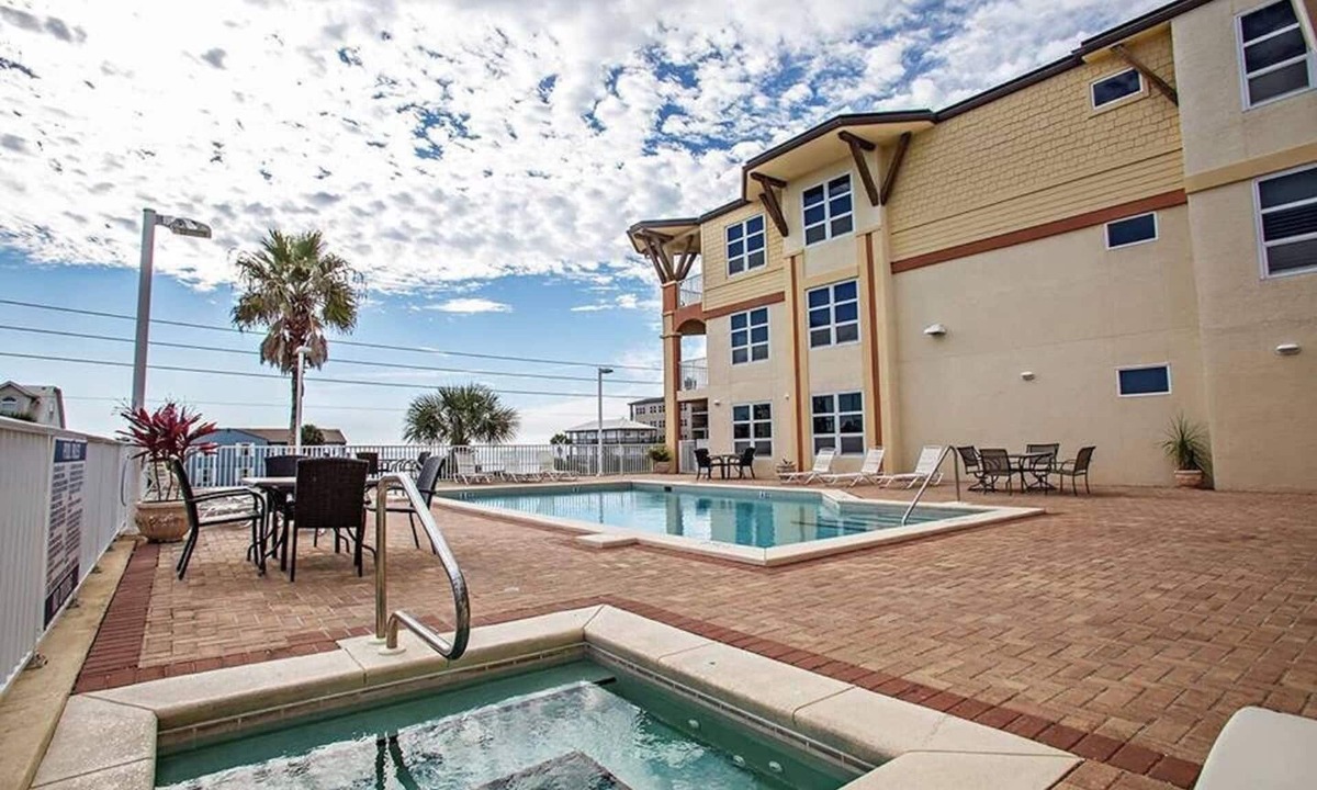 Mexico Beach Condo | April 11-17 Reduced! Oceanview, Pool & Spa!