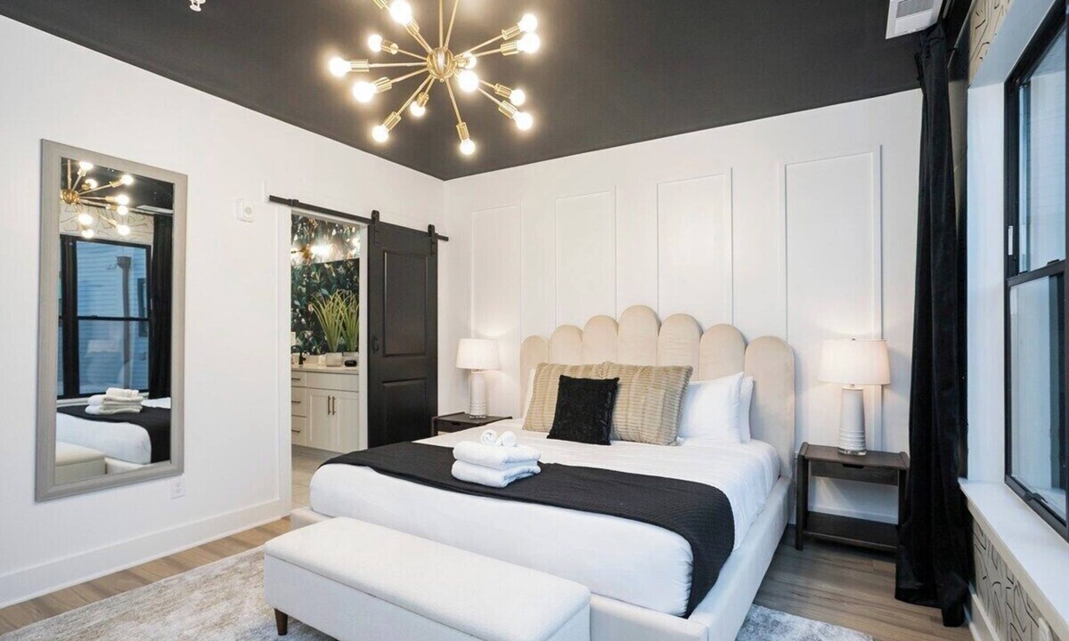 McFerrin Park House | April Sale! Spacious Retreat 2.5 Mi to Broadway