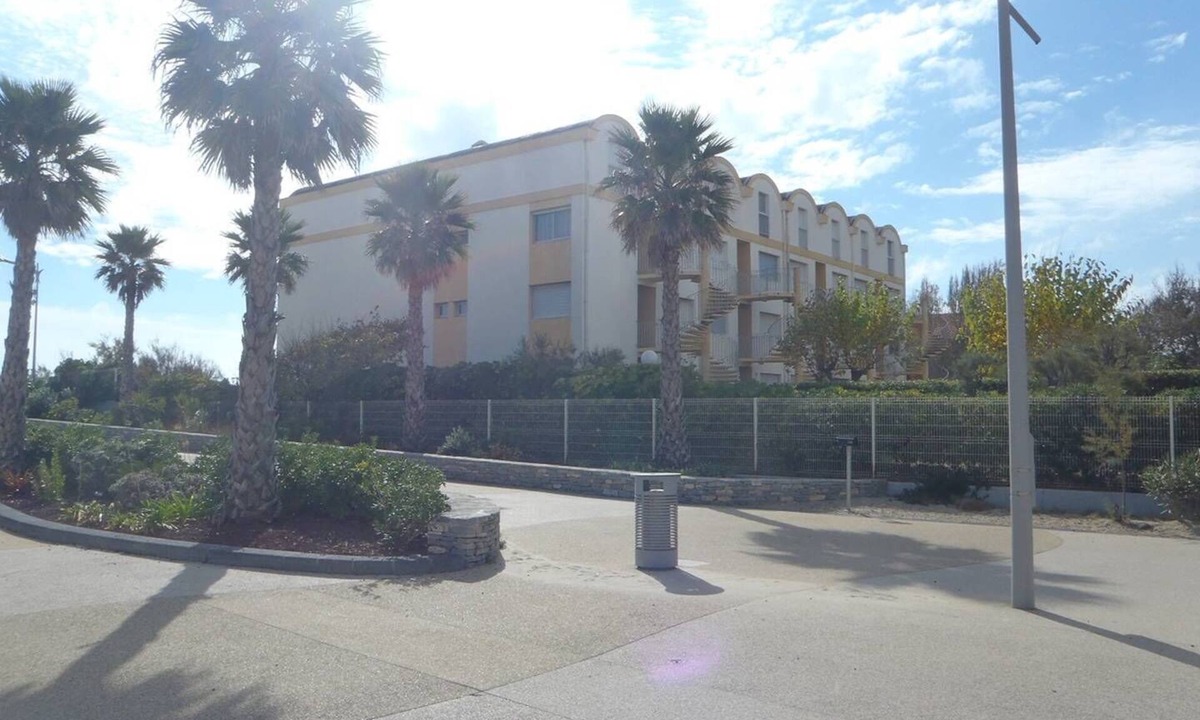 Marseillan Plage Apartment | APT 2 ROOMS 52m2 with LOGGIA 7m2 REF 4032