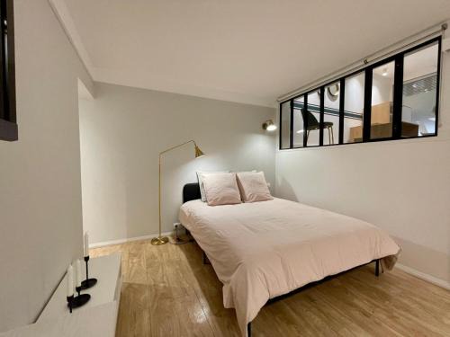 Bonne-Nouvelle Apartment | Apt 4 Guests Moderne Place Breteuil