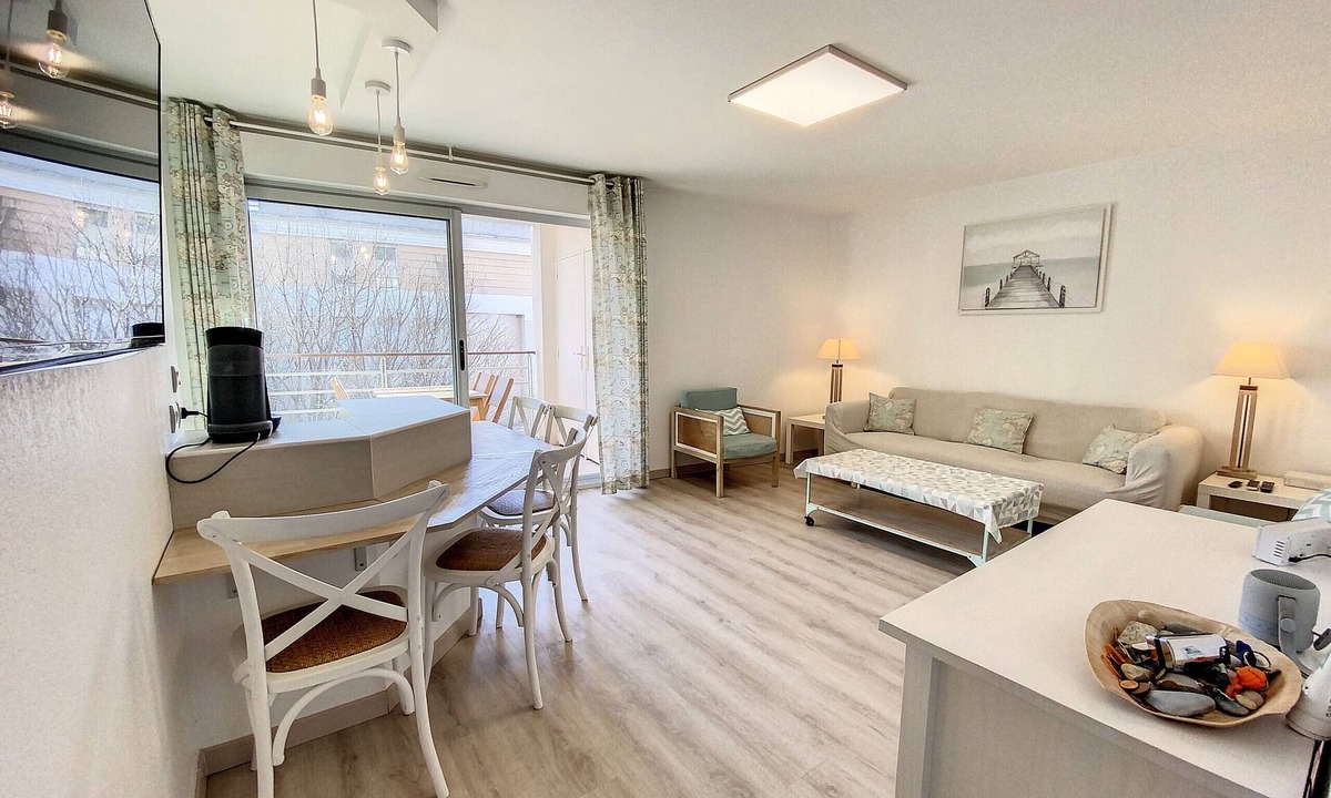 Cagnes-sur-Mer Apartment | Apt 4 ppl modern and bright, nice terrace, pool