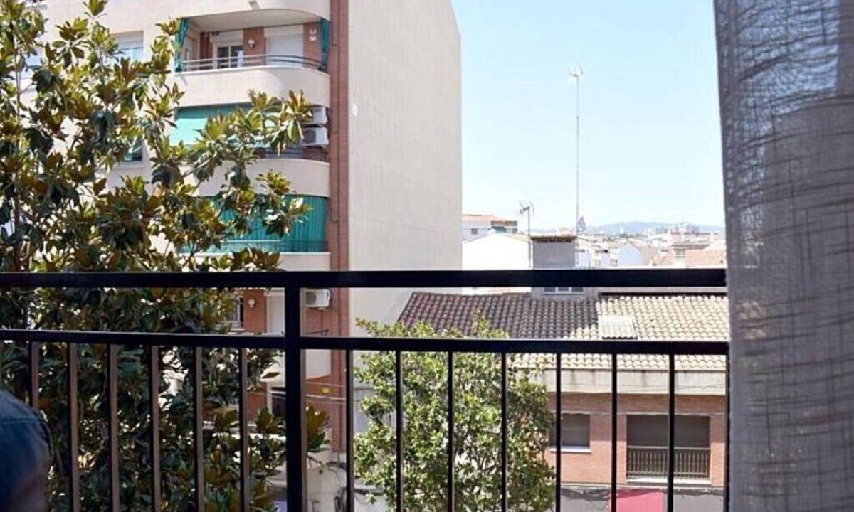 Terrassa Apartment | Apt. in TERRASSA at 24 Kms from Barcelona. 4/6/8 pers/apt.