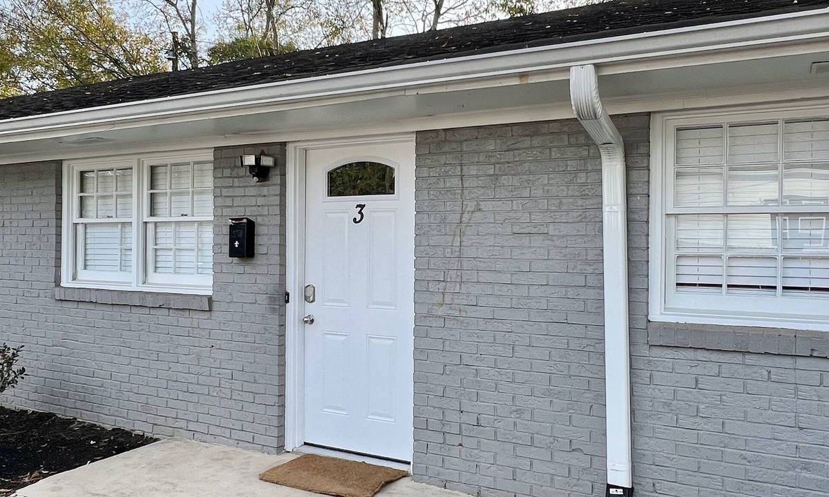 Dunean Apartment | Apt. near Downtown - 2BR/1BA/3BE