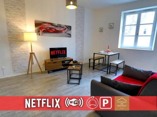 Moissac Apartment | Apt T2 en RDC style industriel "Cottage de Moissac"