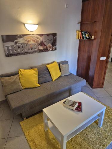 Vic Apartment | APT6 apartament amb ascensor al centre de Vic , ideal parelles APTGARBI
