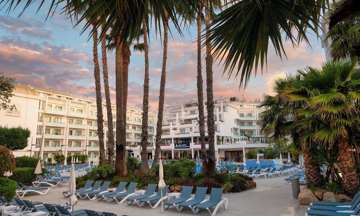Santa Susanna Hotel | AQUA Hotel Aquamarina & Spa