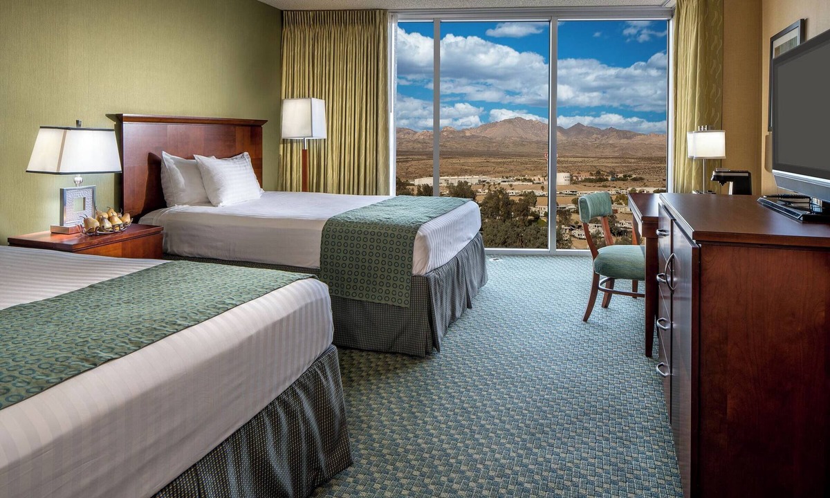 Laughlin Hotel | Aquarius Casino Resort Laughlin | Panorama 2 Queens | 2 units | Pool