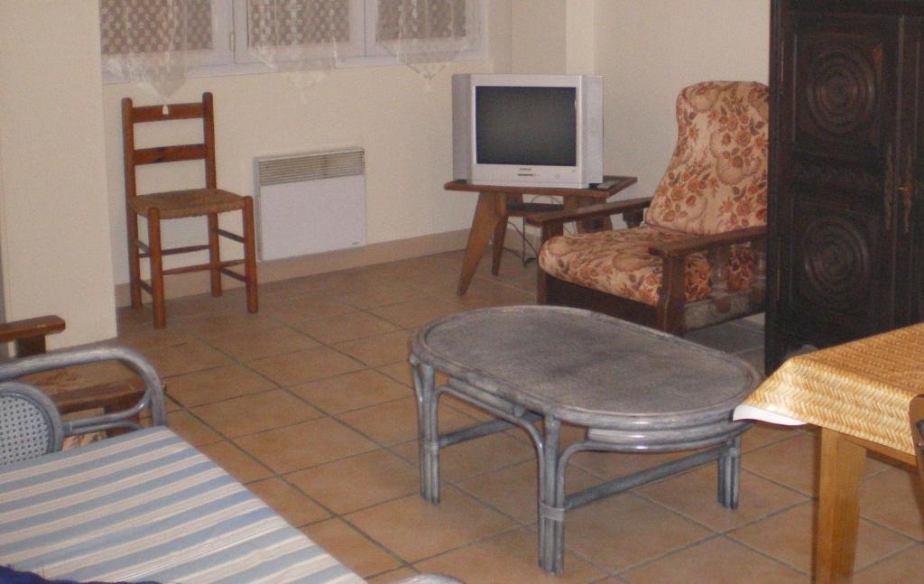 Moncoutant Apartment | Aquitaine