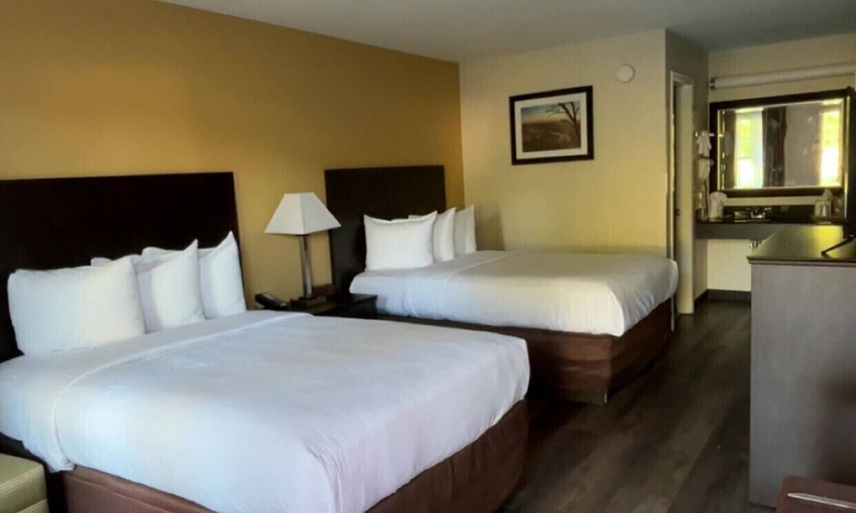 Arab Hotel | Arab Knights Inn
