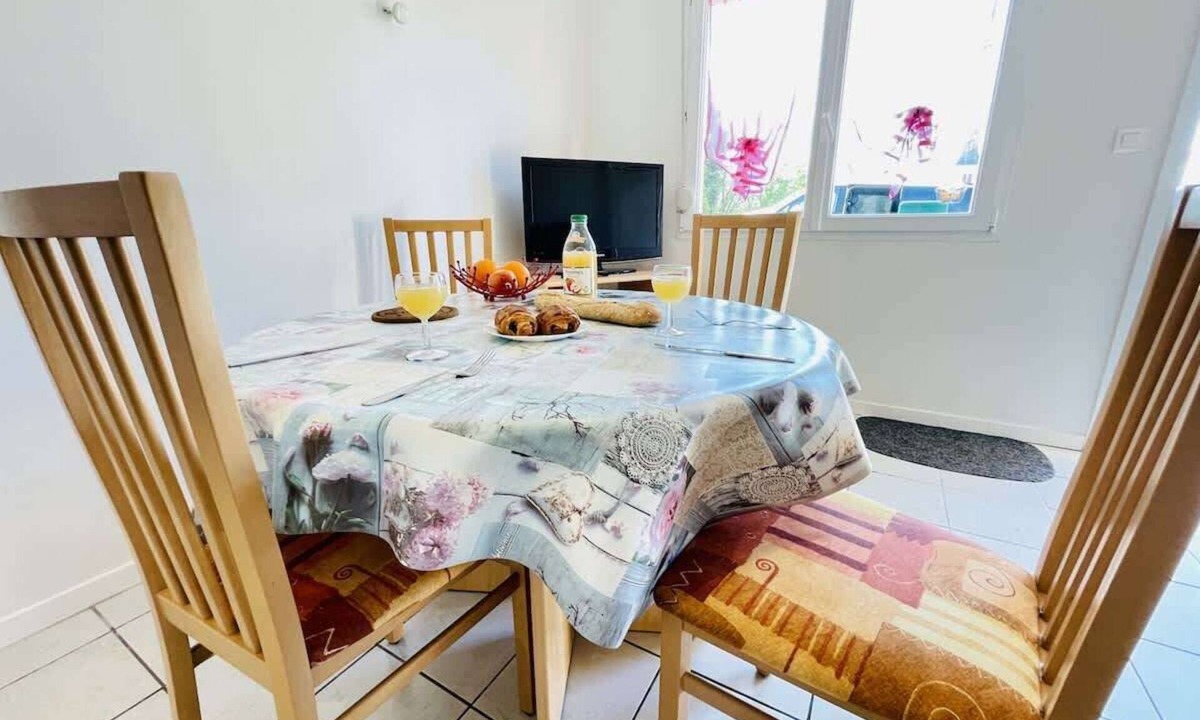 Forges-les-Bains Apartment | Aramis