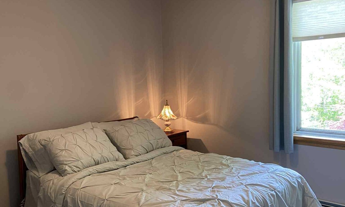 Fall River House | Arbo Guest Room