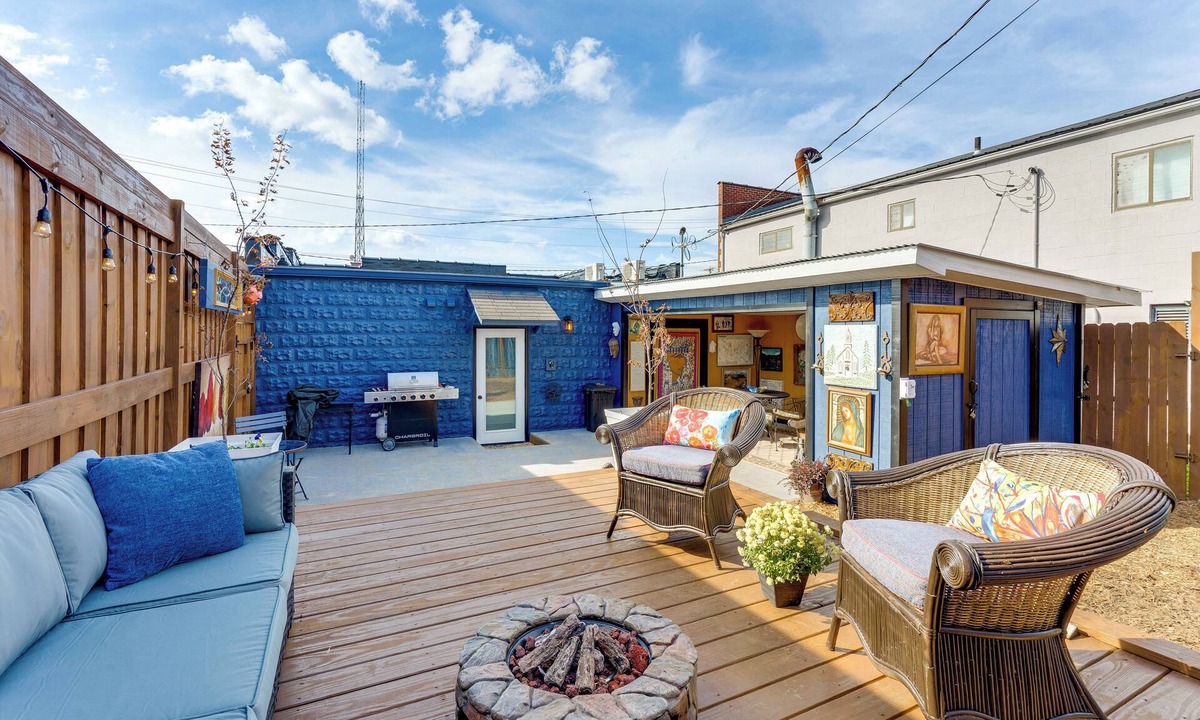 Murphy House | 'ArBoCo' Downtown Murphy House w/Courtyard!