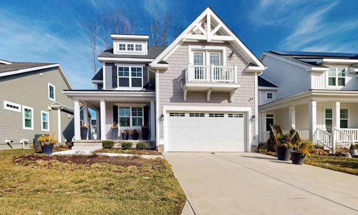 Rehoboth Beach House | Arbor-Lyn house w/shared pool, deck, patio, ping-pong table, grill