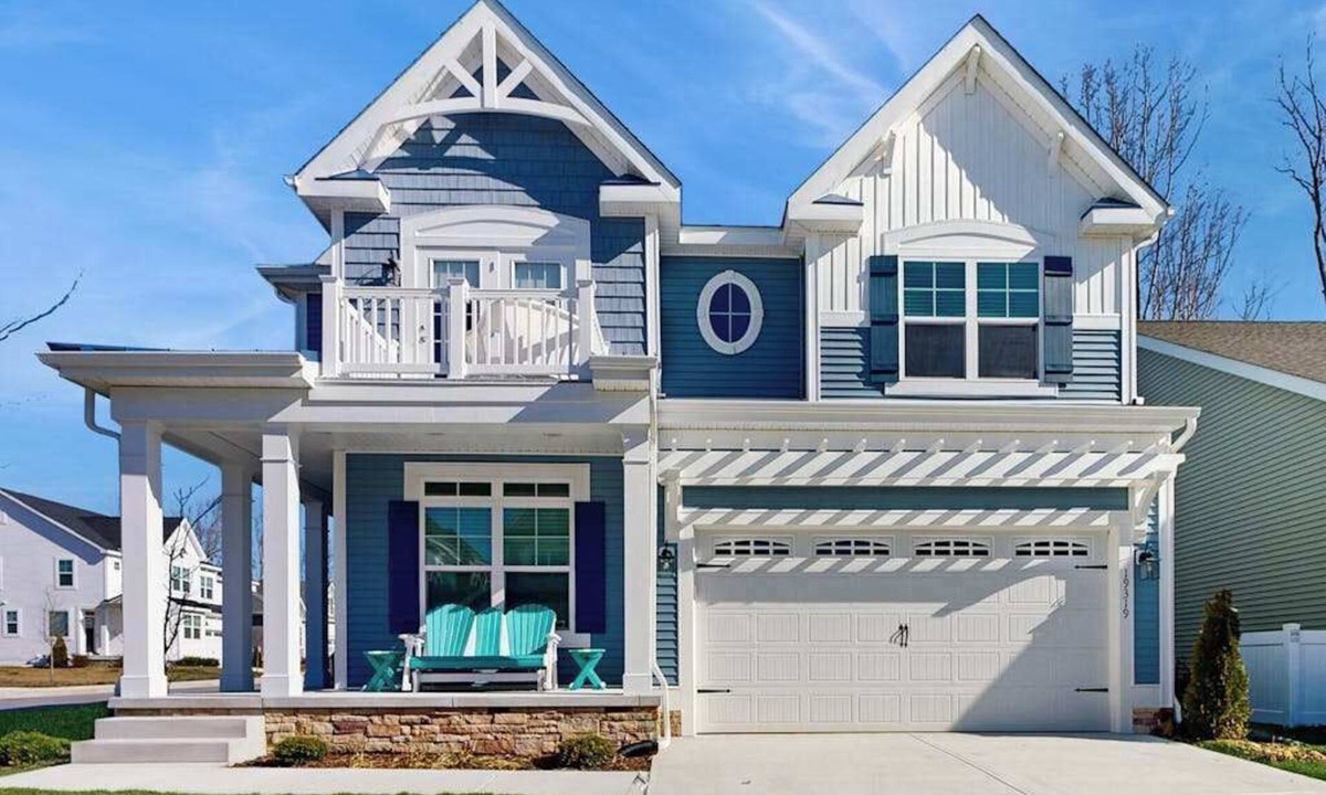 Rehoboth Beach House | Arbor-Lyn house with shared pool, fire pit, deck & gas grill