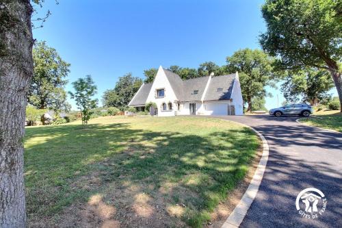 Treauray House | Arbor & Sens