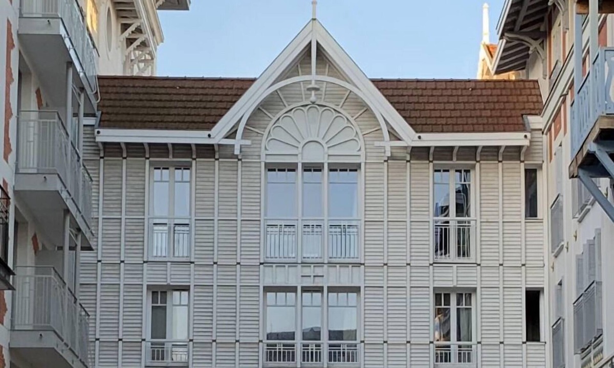 Arcachon Condo | ☀️Arca Heart - Marquises Square ☀️