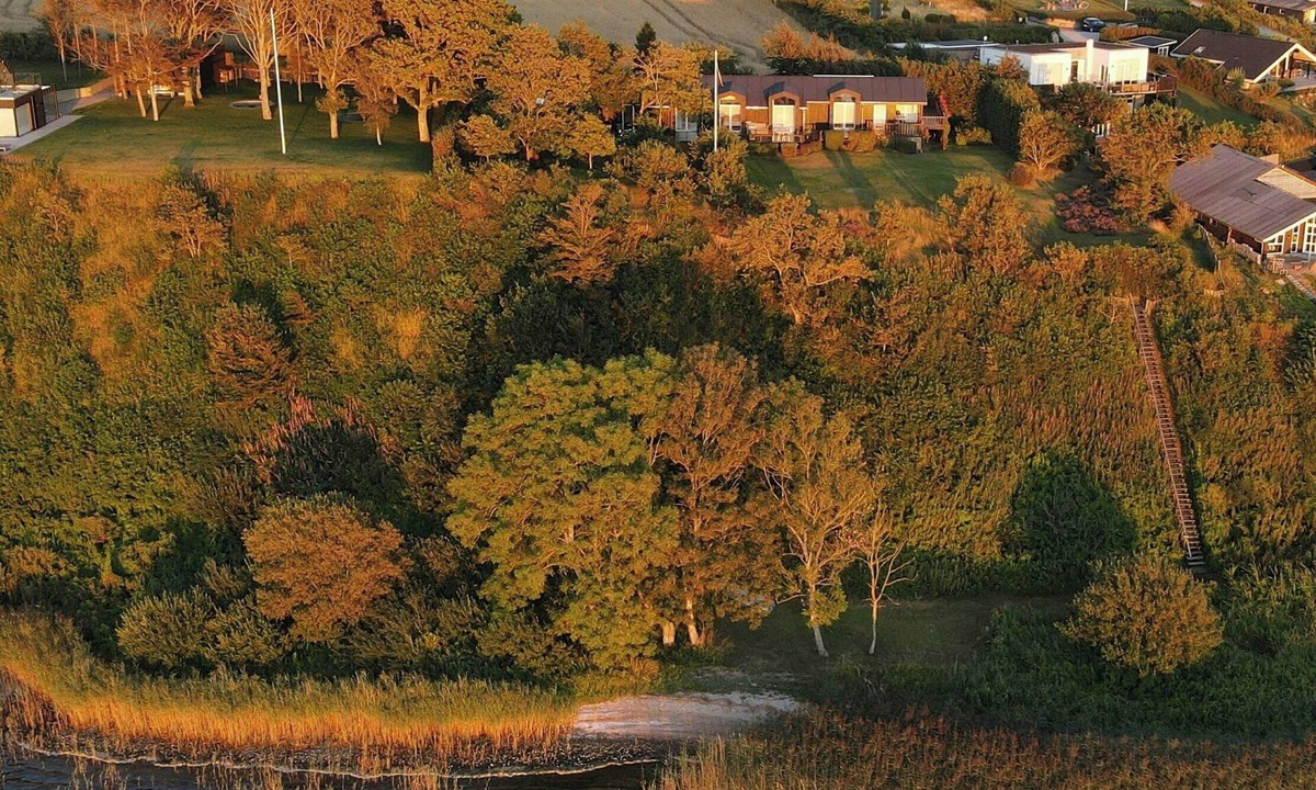 Hjarbæk House | Architect-designed house with private beach