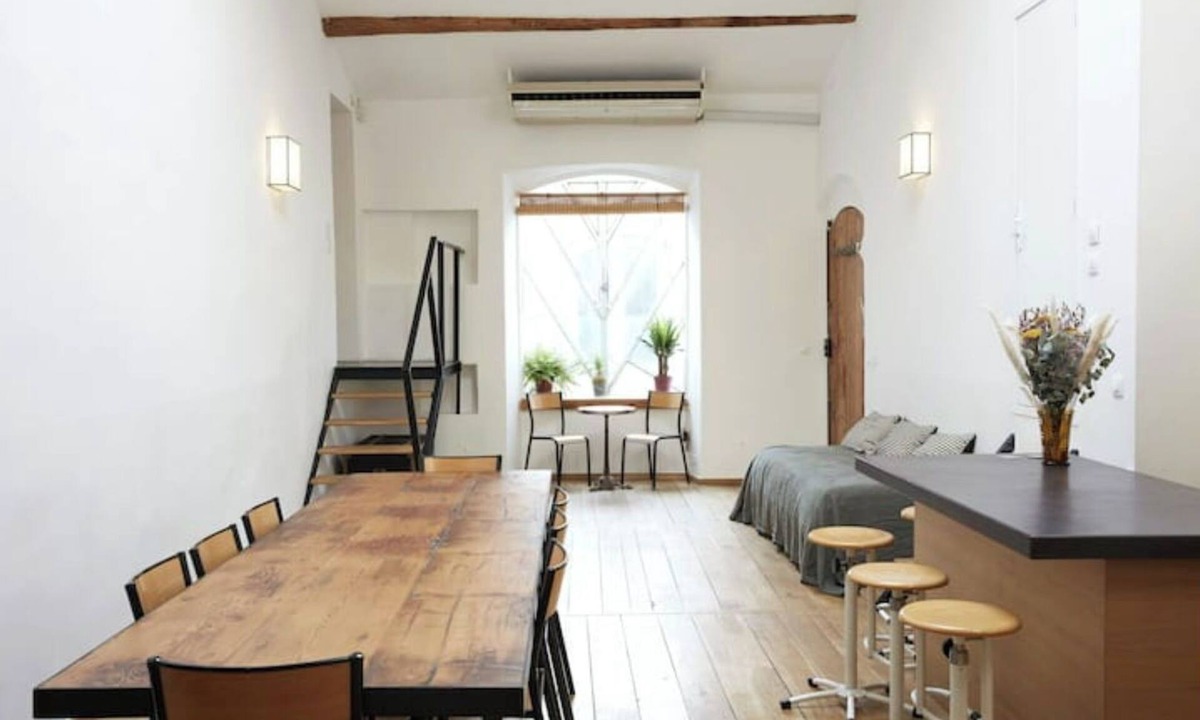Saint-Victor Apartment | ARCHITECT-DESIGNED LOFT ON THE OLD PORT