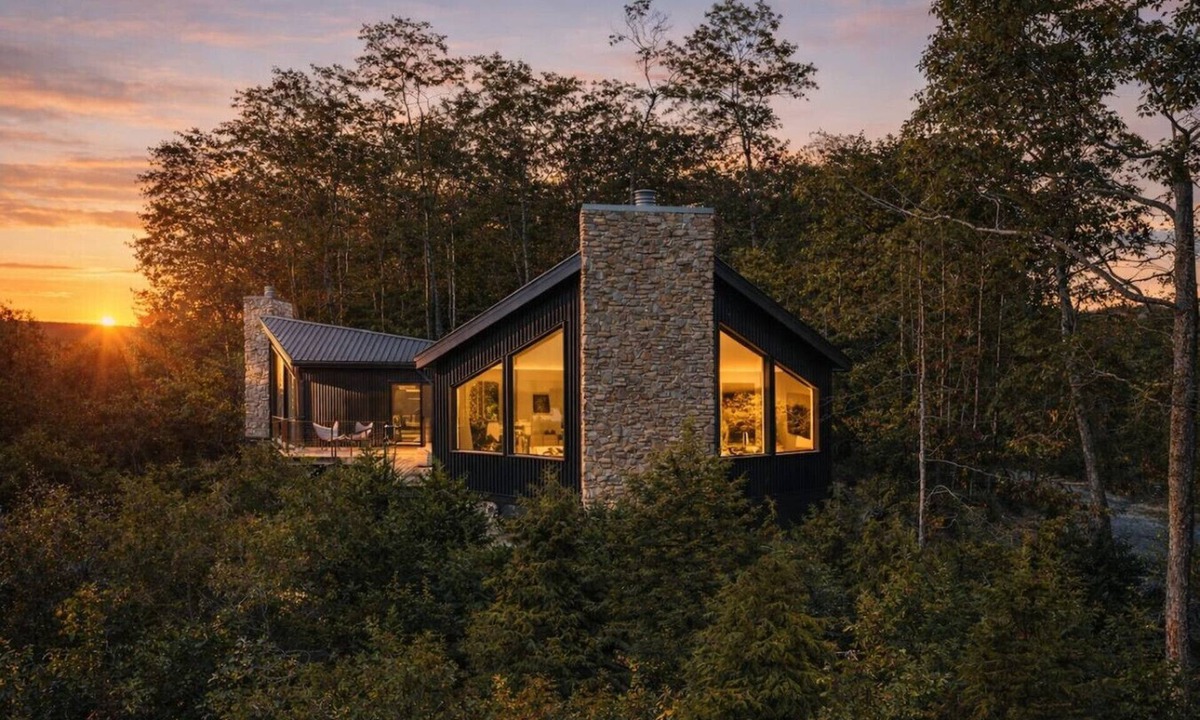 Hiawassee House | Architect-Designed Luxury Lodge Hot Tub Views