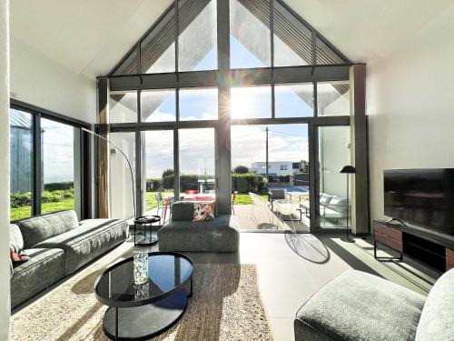 Le Conquet Villa | Architect-designed villa with sea view