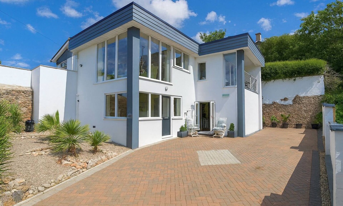 Torquay City Centre Apartment | Architect Designedn FIVE STAR SUITEnTWO BEDROOMS nAmazing SEAVIEWSnnnnnnnnn