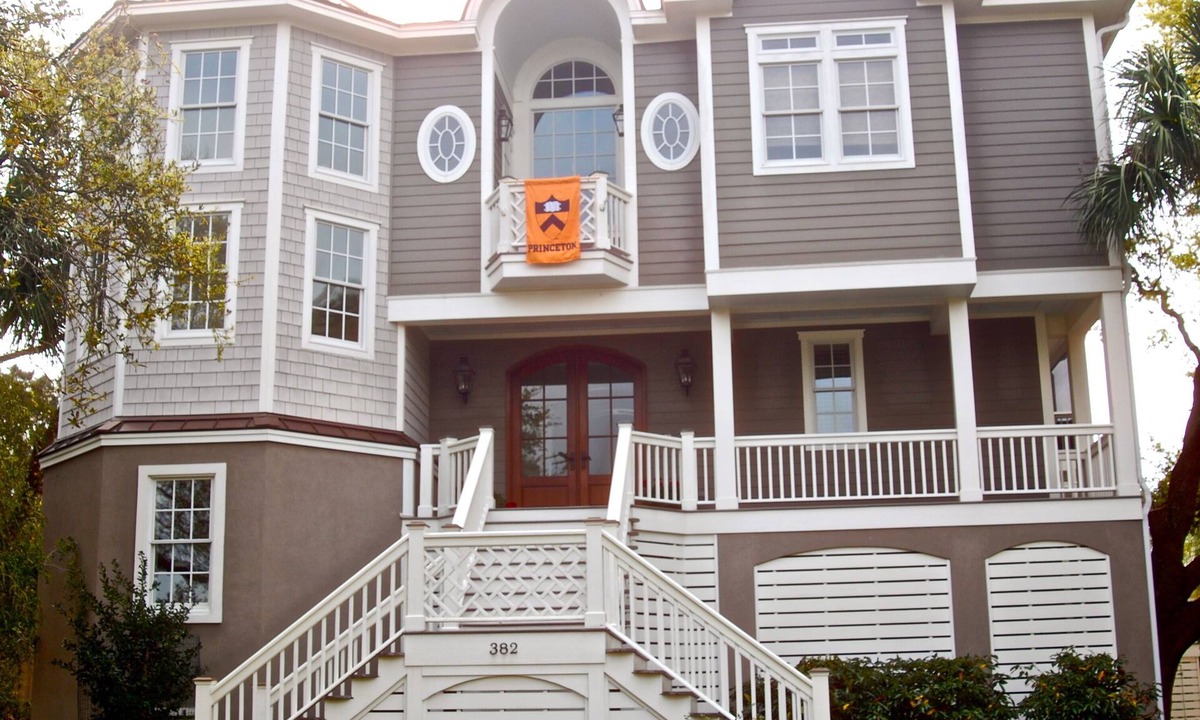 Saint Helena Island House | Architecturally Acclaimed 5bdr, 5 1/2 bath W/Fabulous Pool & Partial Oceanview