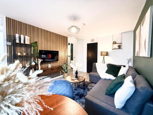 Hillrise Apartment | Archway Retreat with Easy City Access