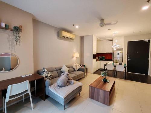 Mont Kiara Apartment | Arcoris Kiara 163 mall