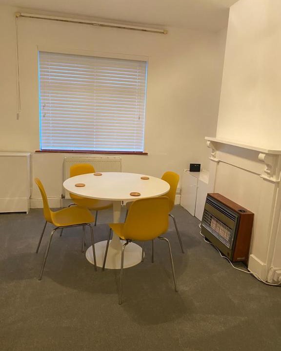 Northampton Apartment | Arcrom Luxury Suite