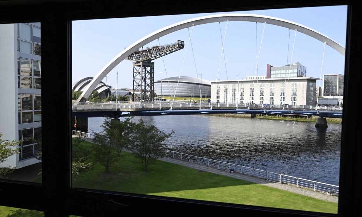 Glasgow Apartment | ArcView: SEC/Hydro 2 bed flat with amazing views & Parking