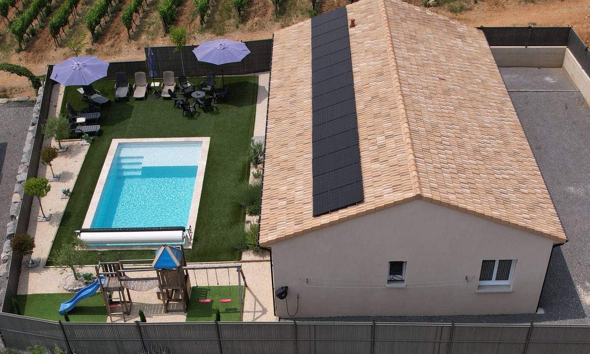 Joyeuse Villa | Ardèche, Villa Olympe air-conditioned heated swimming pool