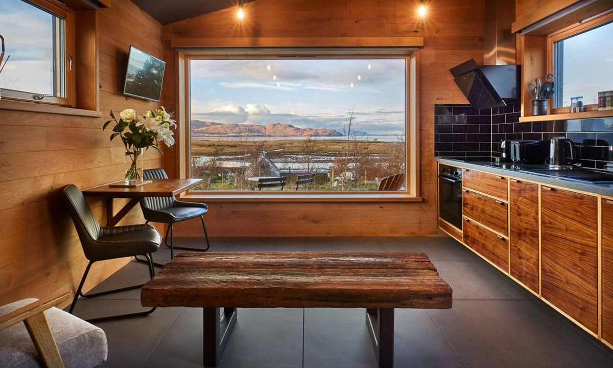 Breakish Cabin | Ardcana Luxury Spaces - Darach