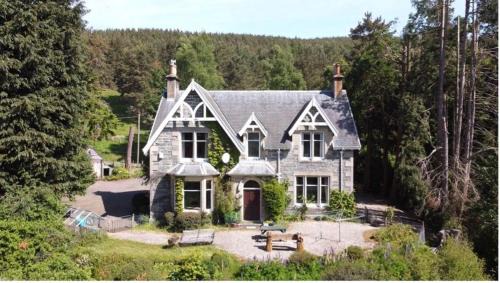 Kingussie House | Ardchoile