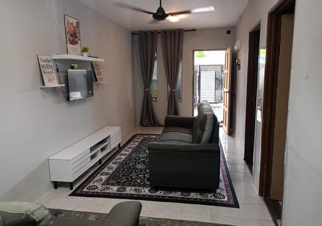 Kuantan House | ArDiNa SweetHoMe MINI POOL