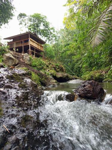 Tetebatu Apartment | are twin bungalows