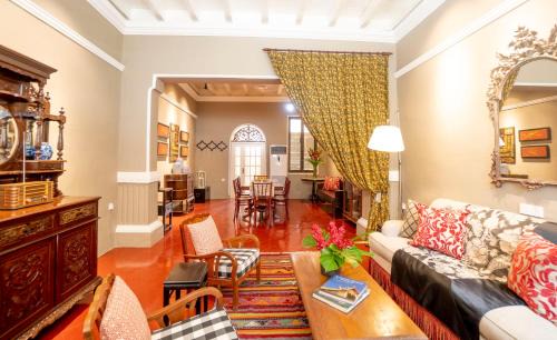 Historic George Town House | Argus Residences